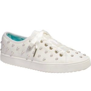 Kate Spade Match Pearls Sneakers